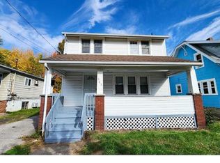 963 Concord Ave, Akron, OH 44306