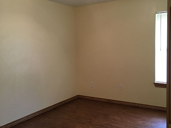 5th image of 3841 NW 28th St