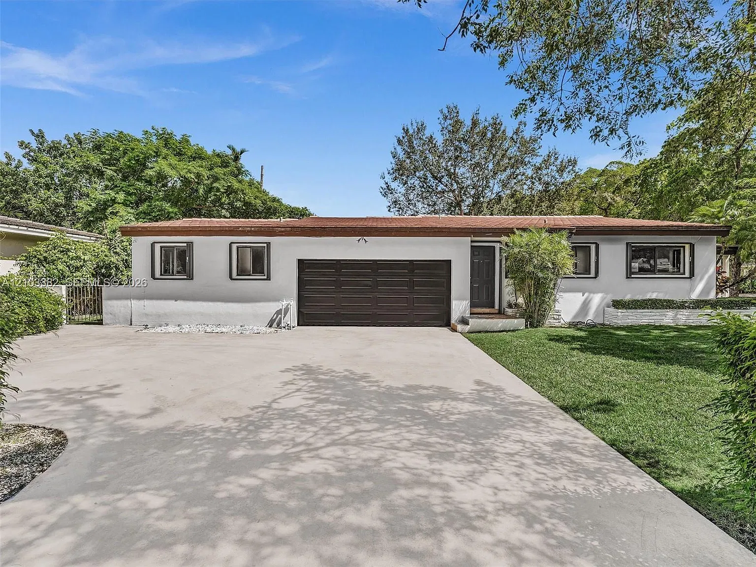 Coral Gables Riviera Sec — Photo 2