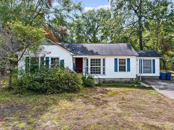 6 Linwood Dr, Marshall, TX 75672