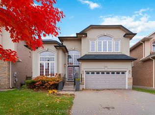 132 Oleary Dr, Hamilton, ON L9K 0B8