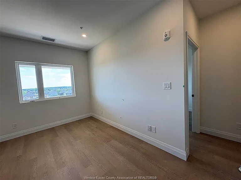 4400 Laurier Pkwy #530 — Photo 24