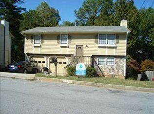 2049 Mallard Crst, Lithonia, GA 30058