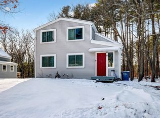 27 Beech St, Tyngsboro, MA 01879