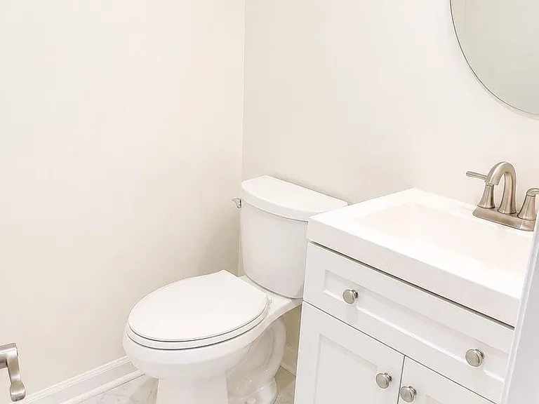 235 King St #2 — Photo 5