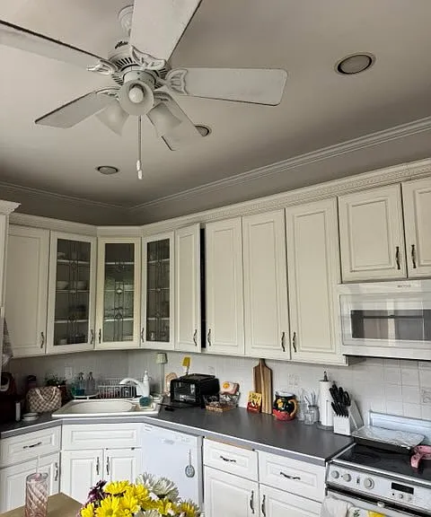 2729 Irving Ave S #2 — Photo 7