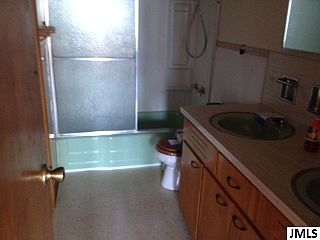 3rd image of 2377 Sylvan Dr