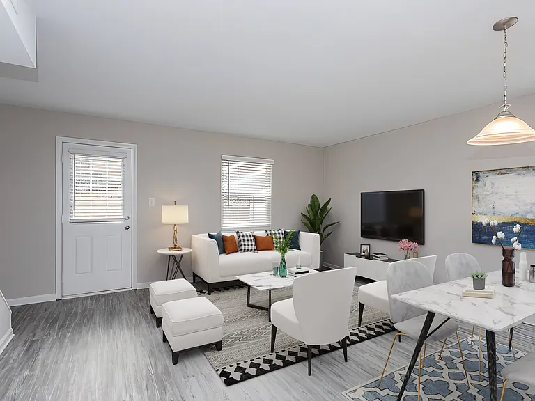 Colony Townhomes — Photo 3