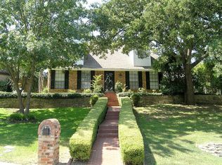 1900 Longbranch Ct, Arlington, TX 76012