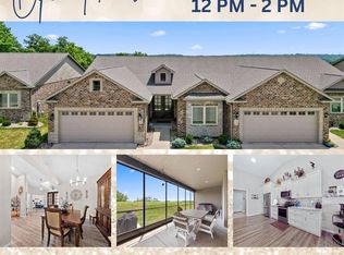 2428 Sunset Ridge Dr, Columbia, IL 62236
