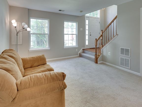 4th image of 4128 Fountainside Ln