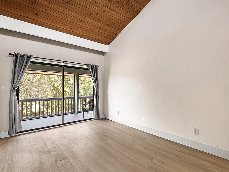 4187 Abbey Ct — Photo 20
