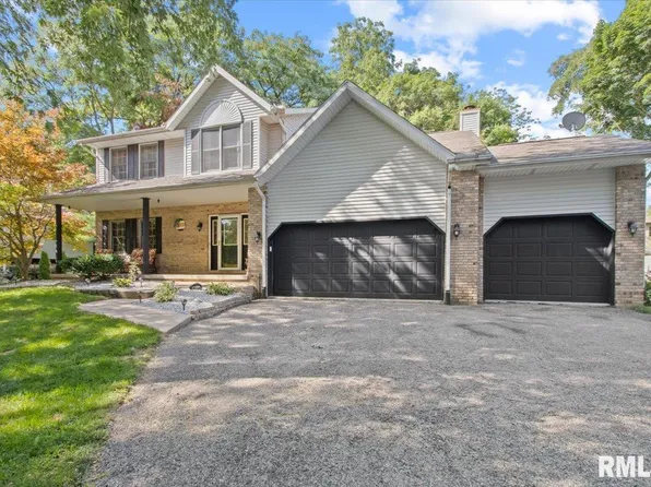 618 Bayside Dr, Metamora, IL 61548