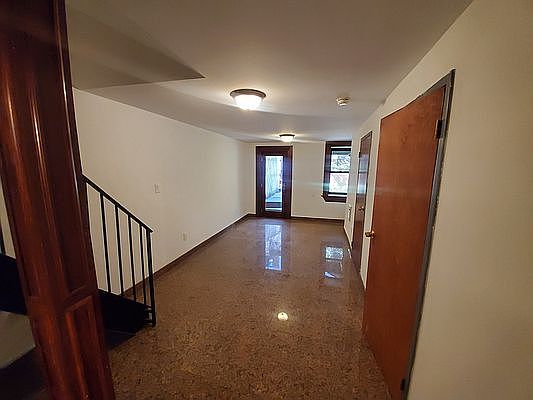 5th image of 144 W 109th St APT 1R