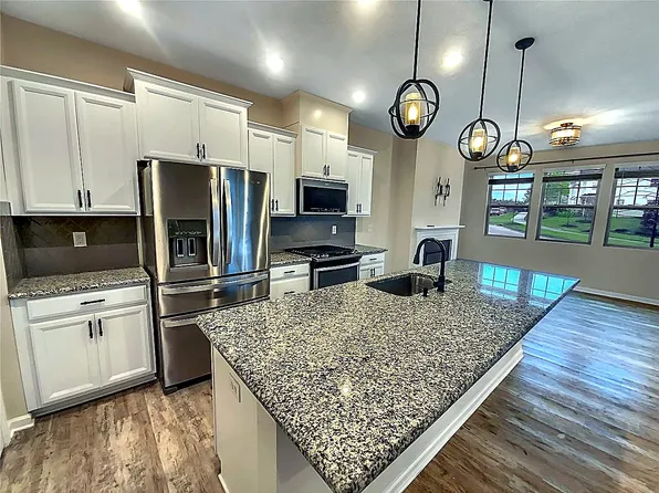 11052 Chalkbark Ln, Charlotte, NC 28262