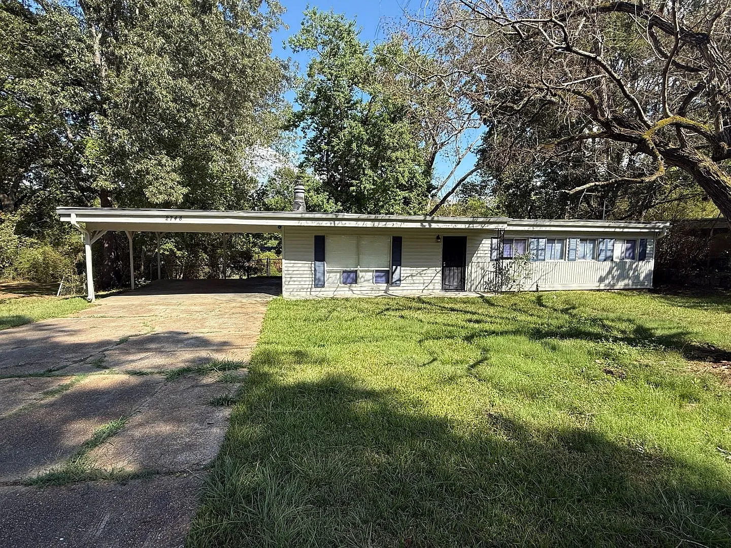 Move-In Ready 3BR/1.5BA Home in South Jackson | Affordable & Convenient — Photo 1