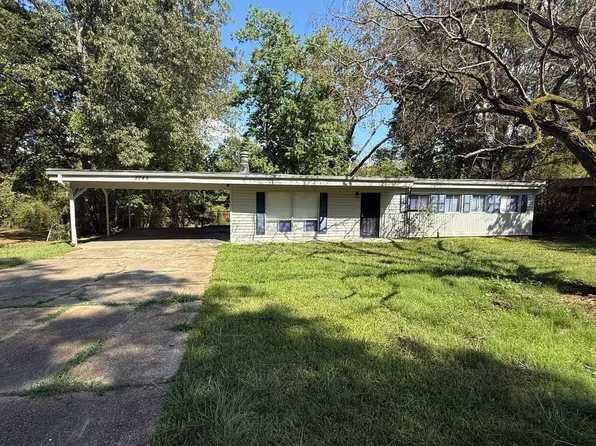 2748 Woodside Dr, Jackson, MS 39204