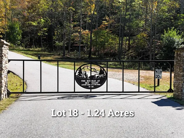 280 Elderberry Dr, Franklin, NC 28734