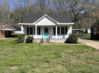 105 Brewer Dr, Waynesboro, TN 38485