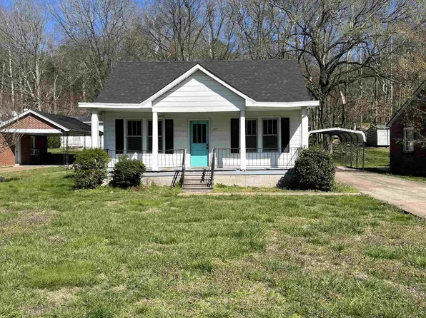 105 Brewer Dr, Waynesboro, TN 38485