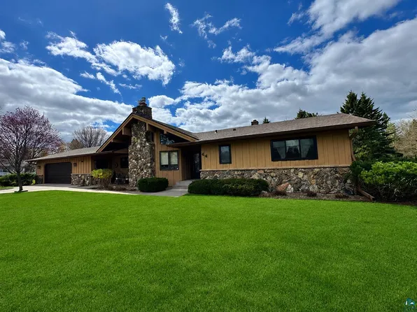 44 Highgate St, Superior, WI 54880