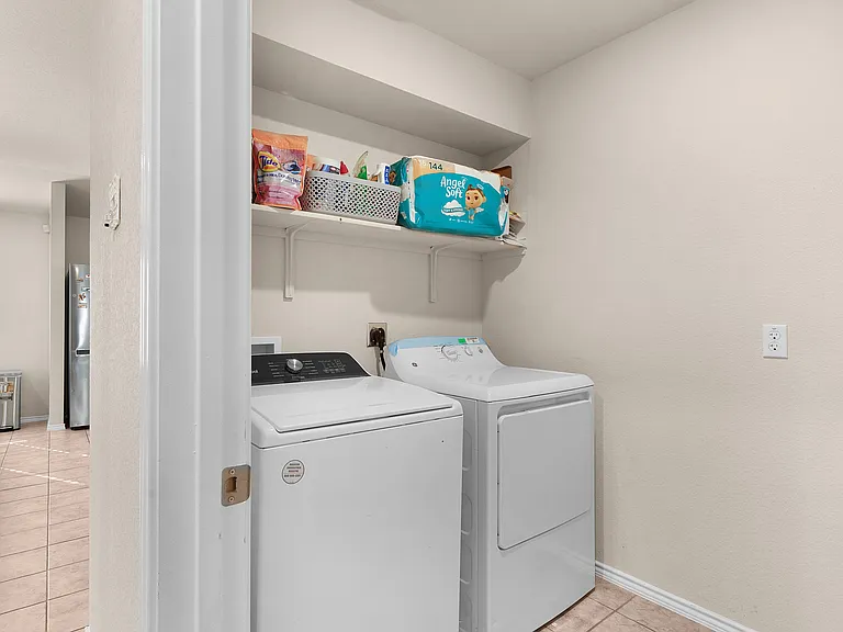 6008 Amelia Earhart Blvd — Photo 11