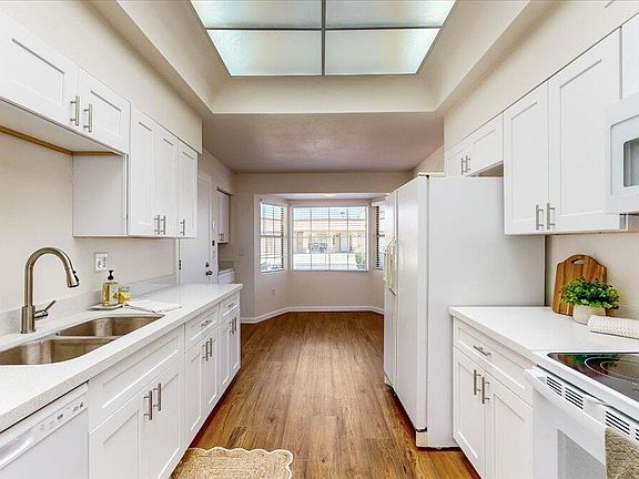 5th image of 10251 W TWIN OAKS Drive
