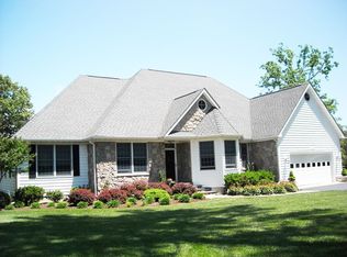235 Portal Dr, Montross, VA 22520