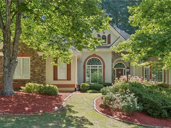 1611 Flowering Dogwood Dr, Powder Springs, GA 30127