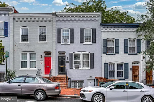 1211 33rd St NW #1 Photo 1