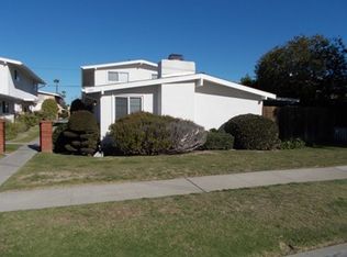 276 16th Pl #A, Costa Mesa, CA 92627