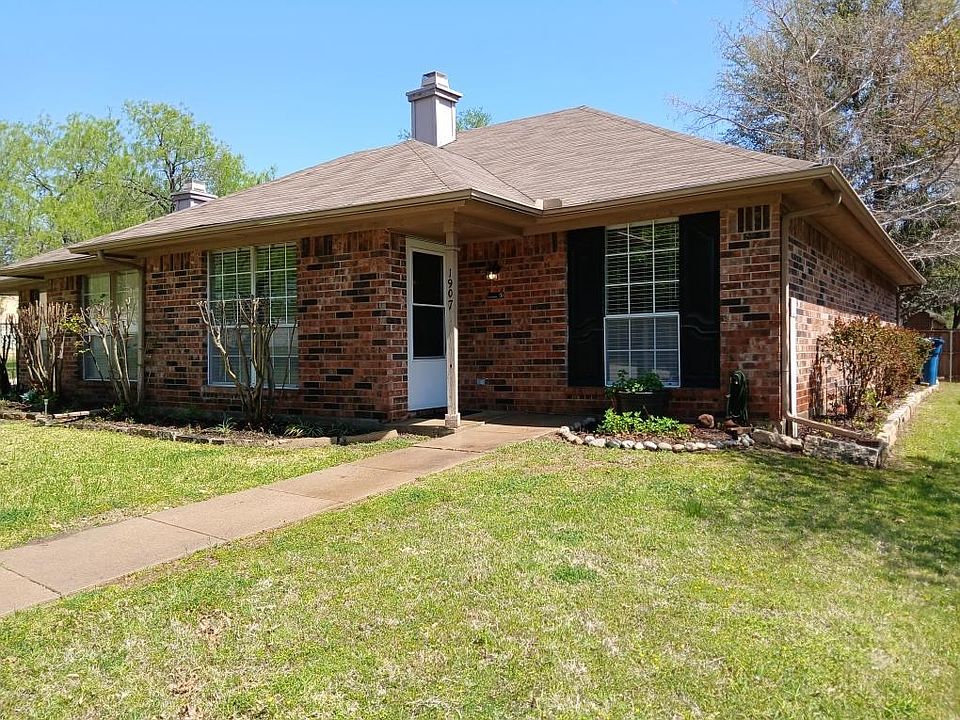 1st image of 1907 Tanglewood Dr