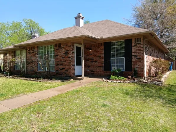 1907 Tanglewood Dr, Grapevine, TX 76051