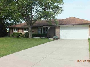 7470 Indian Rd, Temperance, MI 48182