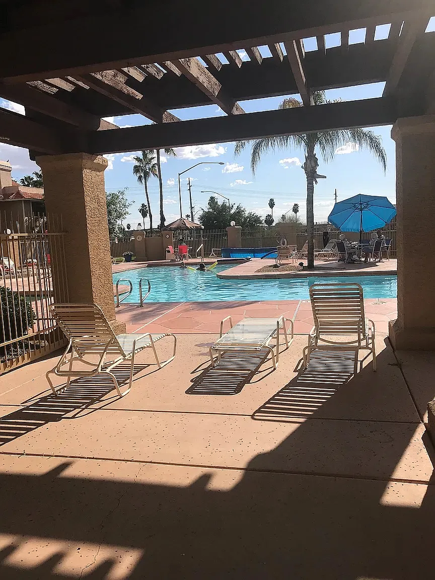 2 bed, 1200 sqft, $1,650 — Photo 1
