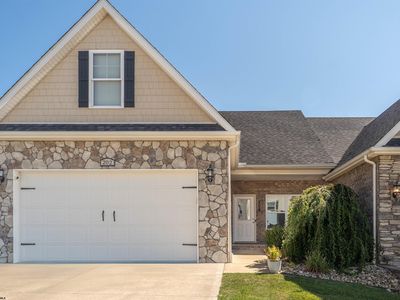 202 Red Oak Ln, Morgantown, WV, 26501