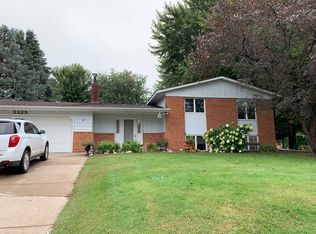 3325 Lester Ave, Hastings, MN 55033