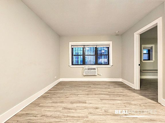 2nd image of 1435 N Dearborn St #B2