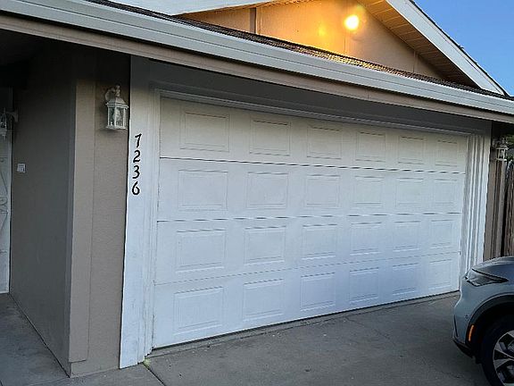 2nd image of 7236 Arutas Dr