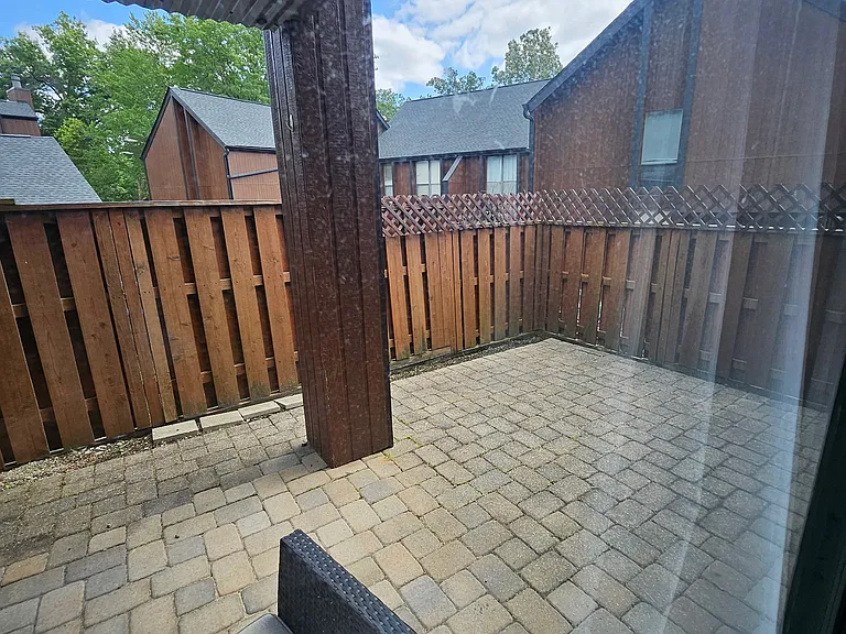4827 Smoketalk Ln — Photo 25