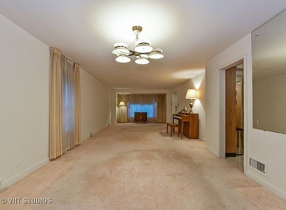 3rd image of 8117 S Yates Blvd