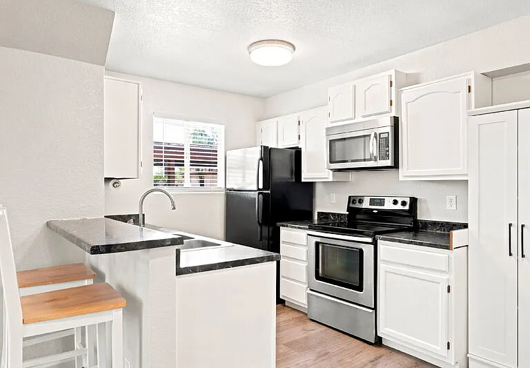 2301 E University Dr #114 — Photo 10