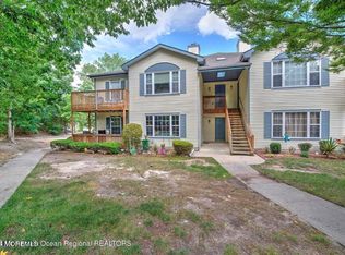 99 Puffin Glade, Bayville, NJ 08721