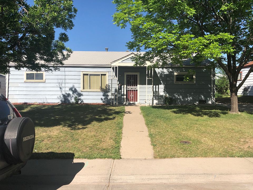 1st image of 730 Uvalda St