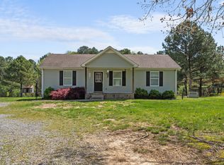 288 Blackey Bandy Rd, Bethpage, TN 37022