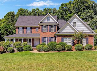 8702 Case Ridge Dr, Oak Ridge, NC 27310