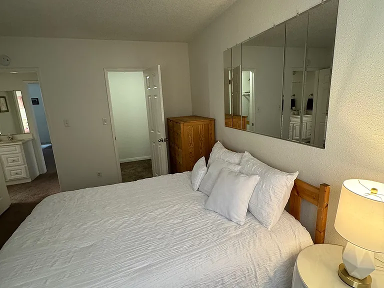 16251 Woodruff Ave — Photo 31