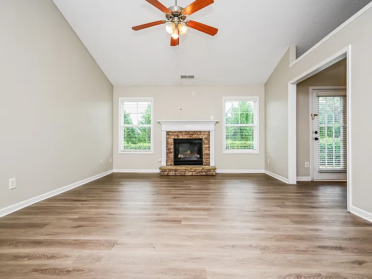 3896 Pine Village Pl — Photo 4