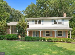 81 Hastings Pl, Devon, PA 19333