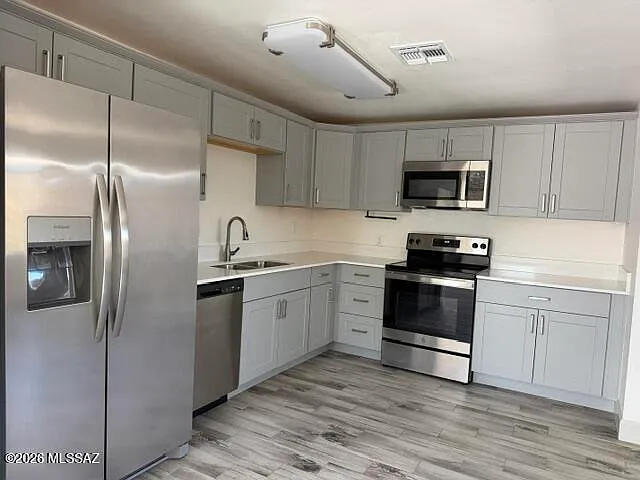 1431 E Adelaide Dr — Photo 3